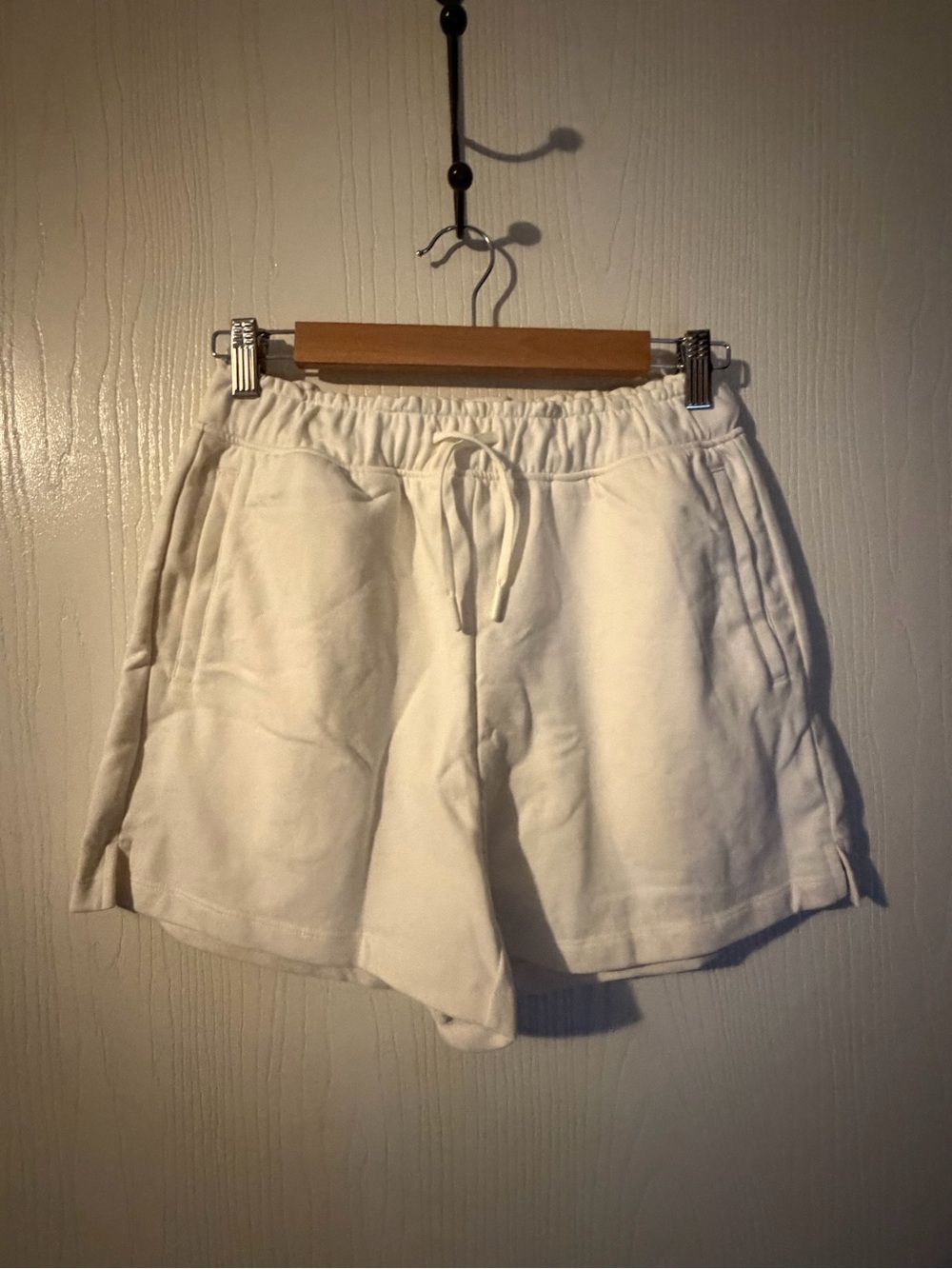CRZ YOGA Comfy Cotton Sweat Shorts White Apricot Size Medium NWT